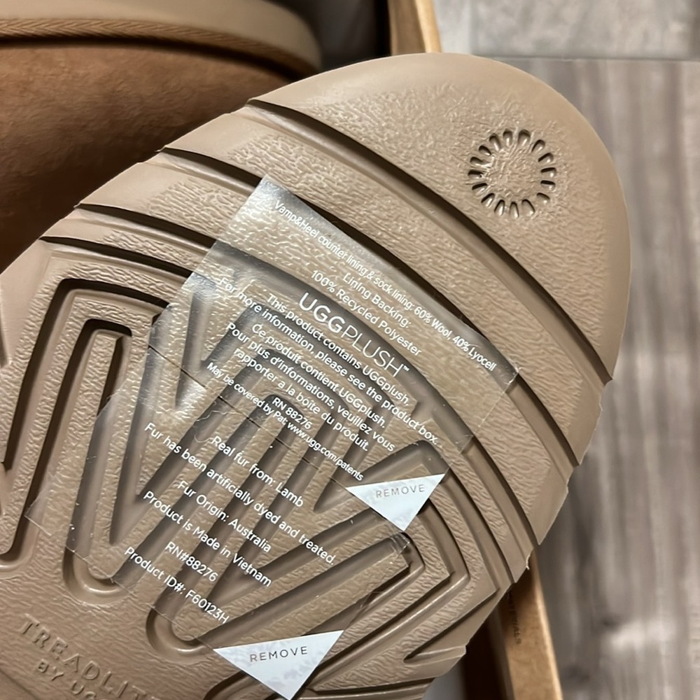 🔥🔥UGG Romely Short Buckle Boot - Picture 11 of 15